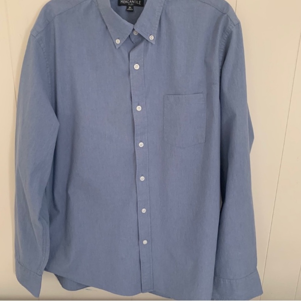 Excellent Preowned Condition Mercantile Long Sleeve Button Down Shirt Size XL.